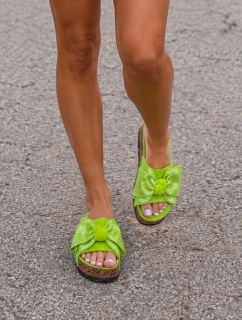🤡Forever Lime Green Rhinestone Bow Slides - 🤡Free When Added To Bundle Of 2+